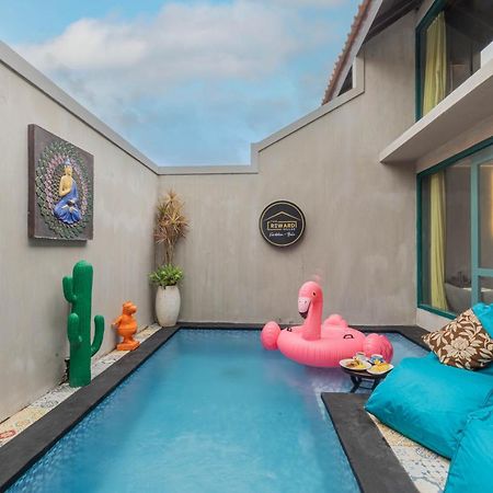 The Reward Villas Kerobokan スミニャック エクステリア 写真